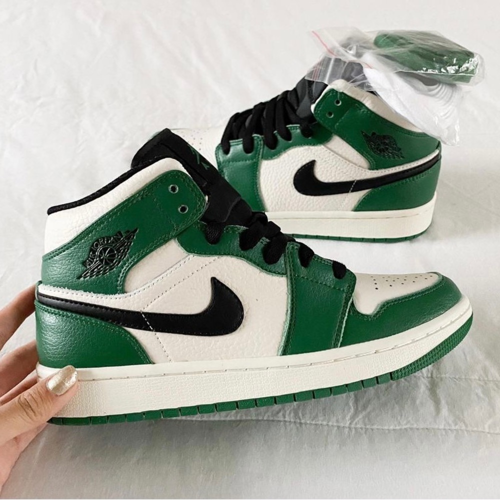Brand new Nike Air Jordan 1 Mid “Pine Green” GS